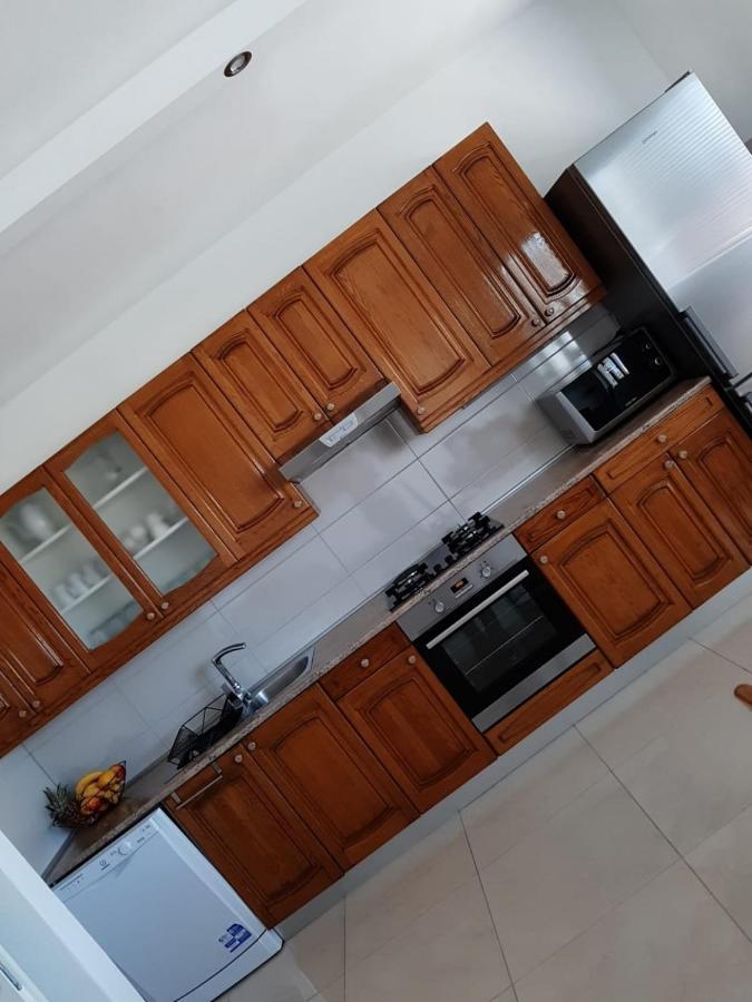 Apartments Duce Bagian luar foto