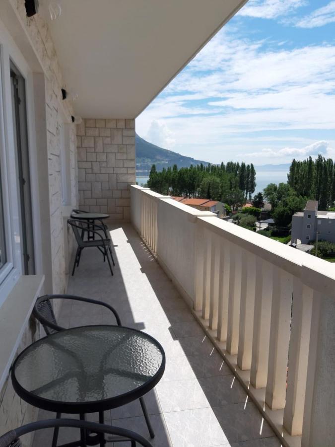 Apartments Duce Bagian luar foto