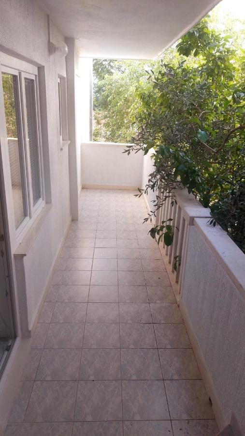 Apartments Duce Bagian luar foto