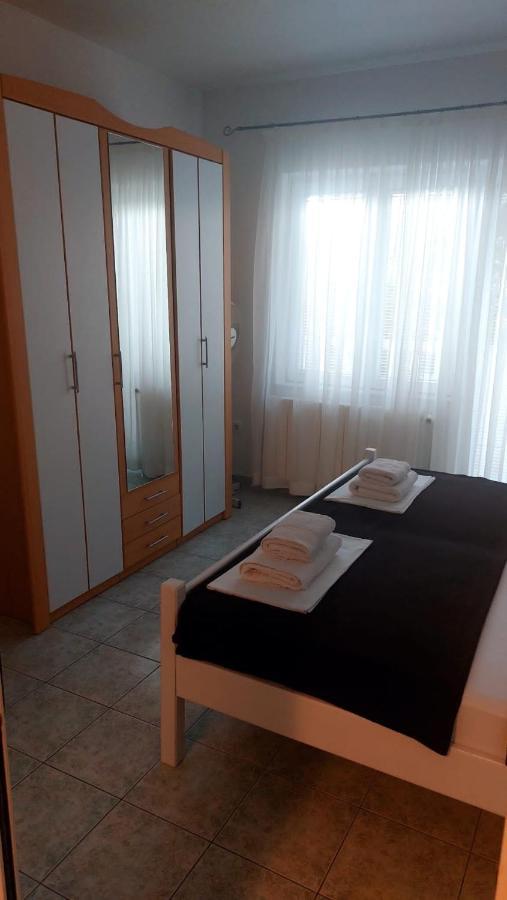 Apartments Duce Bagian luar foto