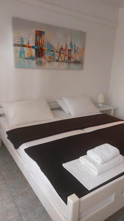 Apartments Duce Bagian luar foto