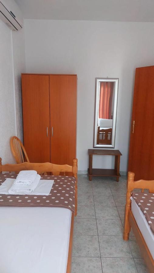 Apartments Duce Bagian luar foto