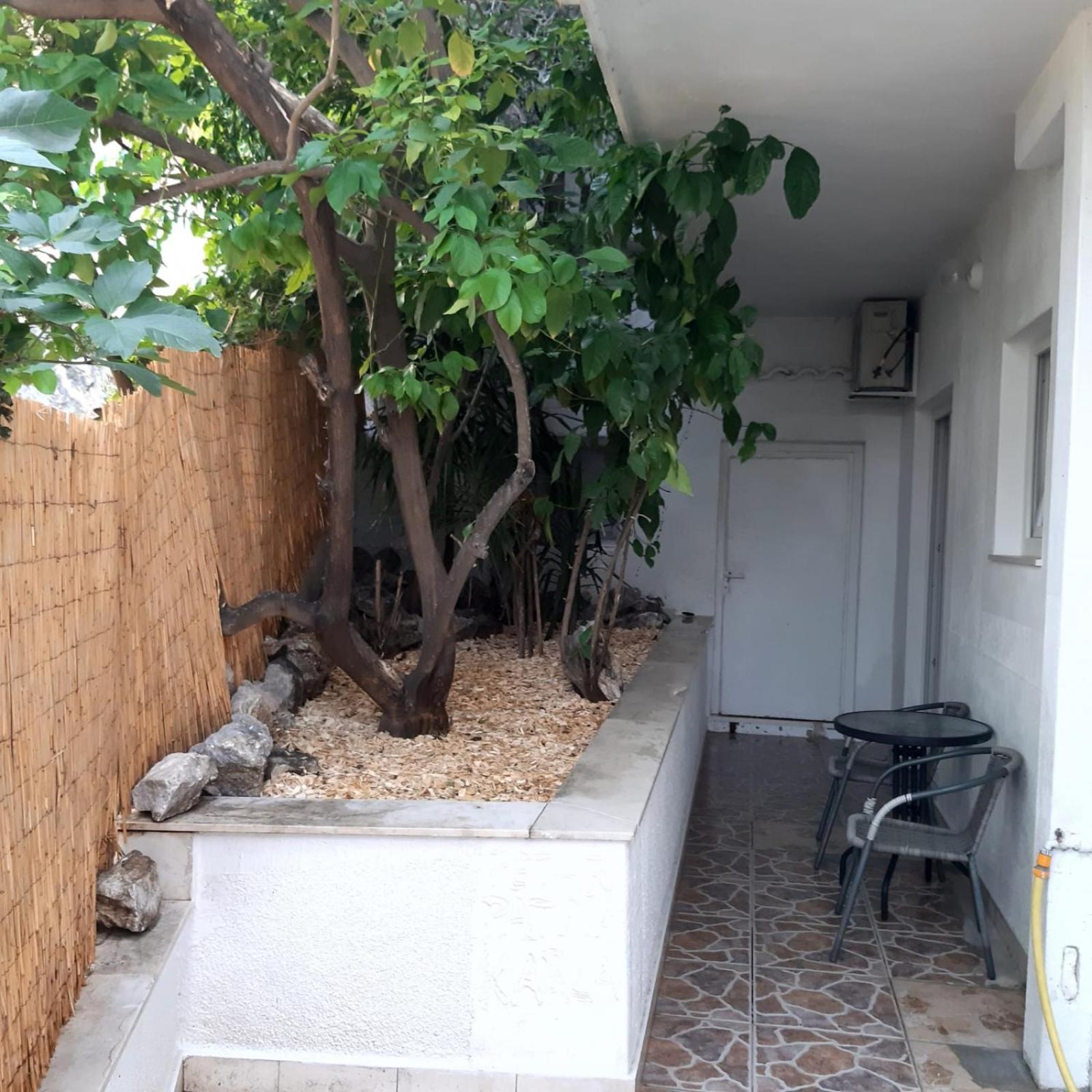 Apartments Duce Bagian luar foto